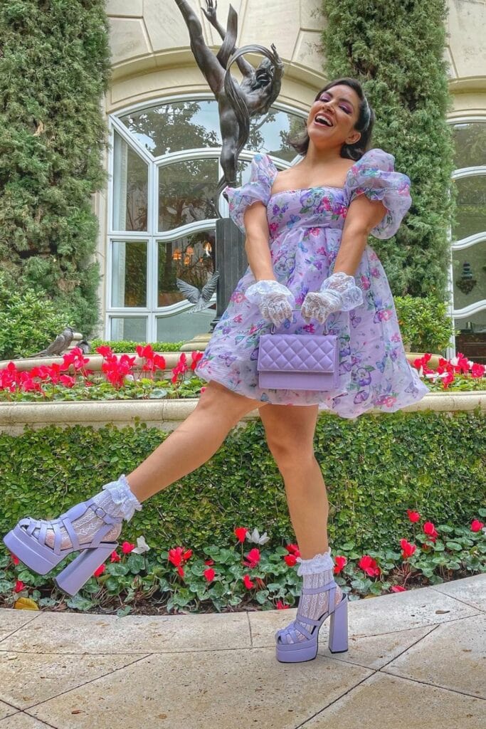 21 Classy Tea Party Outfit Ideas That Will Make You Look Fabulous