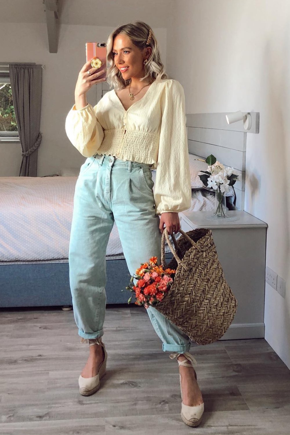 Cream Puff-Sleeve Crop Top + Light Blue Jeans