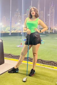 What to Wear to Topgolf: 18 Cute Outfits for Hitting the Green
