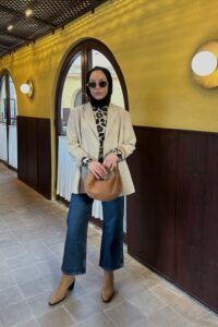 18 Effortlessly Chic Modest Outfits That Combine Style and Comfort