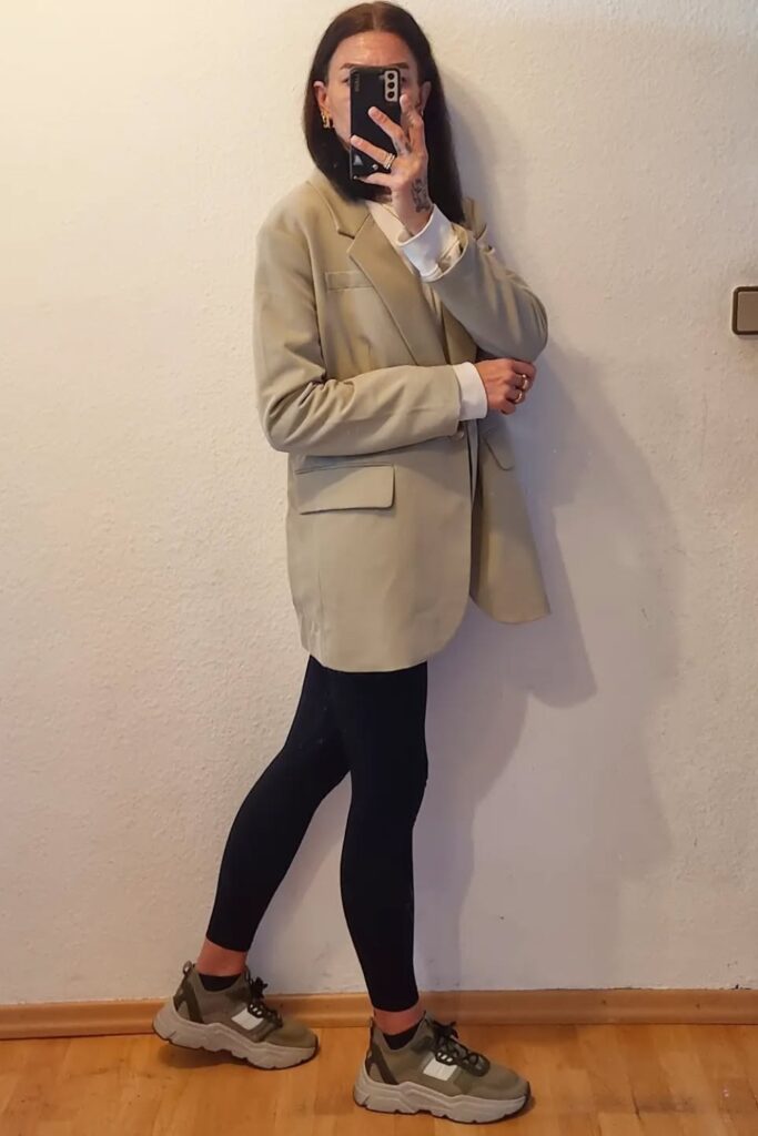 Casual Chic with an Oversized Blazer